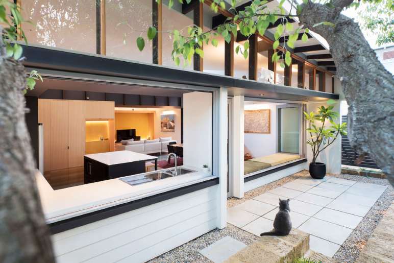 Five Bedroom House Design: Luxury and Elegance